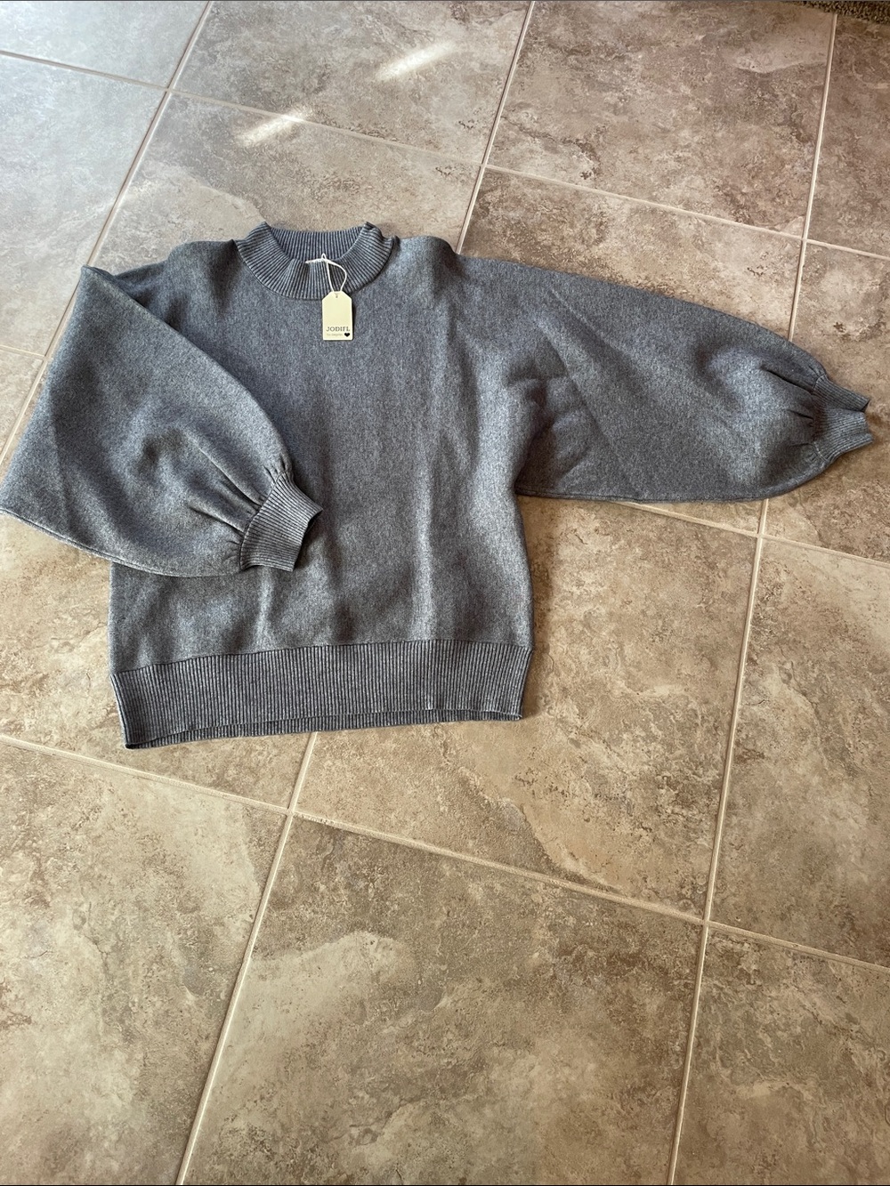 JODIFL Gray Women’s Balloon-Sleeve Crewneck Sweater
